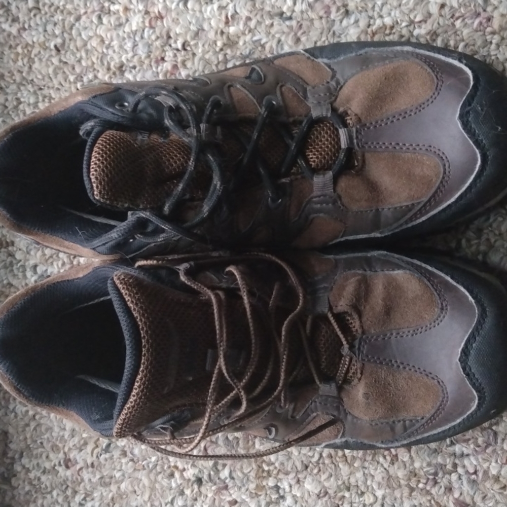 Hi-Tech sneakers